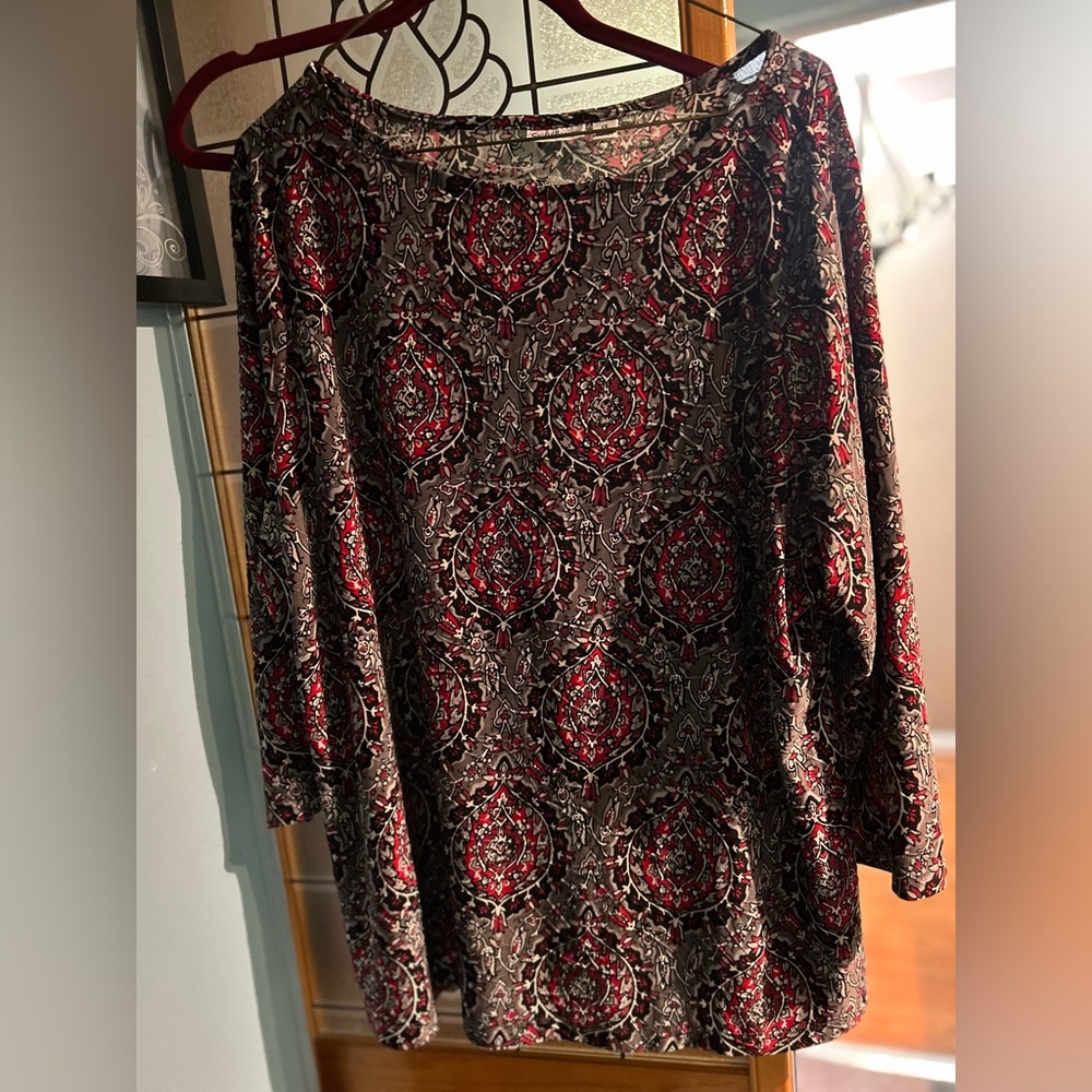 Women’s shirt NEW WITH TAGS